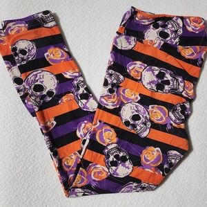 Lularoe TC Leggings Halloween Skulls Roses